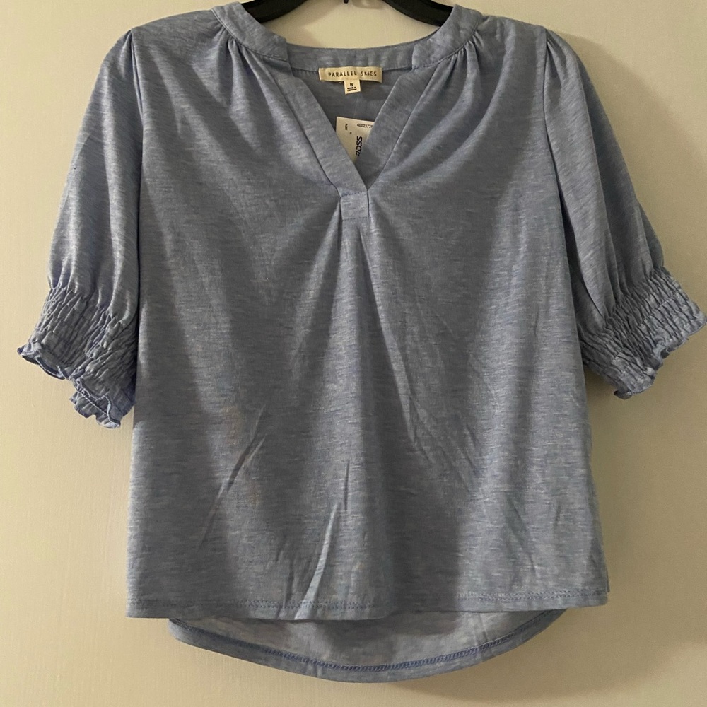 NWT Parallel Skies women’s top. Size small
